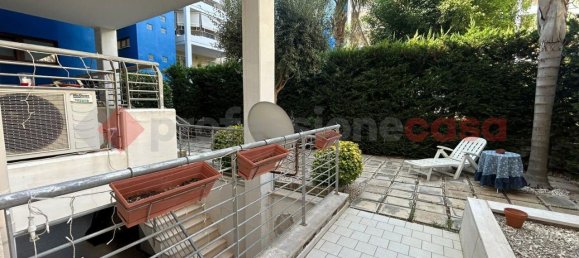 Квартира с 3 комнатами в Модуньо, Италия № 21974 26