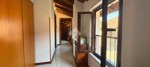 2 bedrooms Apartment in Dalmine, Italy No. 318970 5