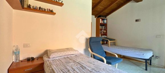 2 bedrooms Apartment in Dalmine, Italy No. 318970 4
