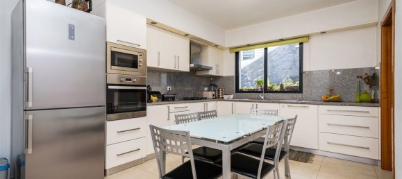 Casa de 3 dormitorios en Ribeira Brava, Portugal No. 141262 8