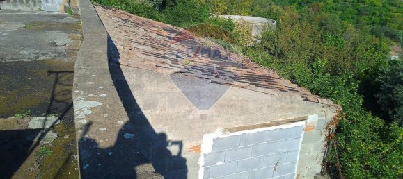 1-salle Terrain à Santa Venerina, Italy No. 5992 11