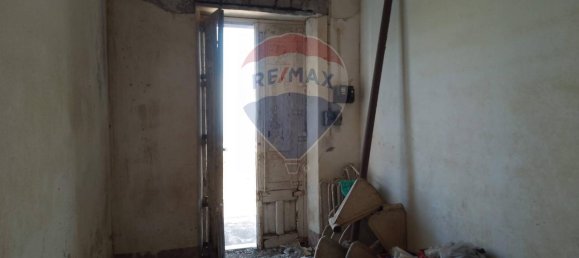 1-salle Terrain à Santa Venerina, Italy No. 5992 26