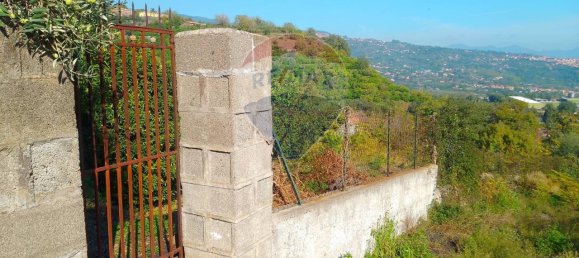 1-salle Terrain à Santa Venerina, Italy No. 5992 31