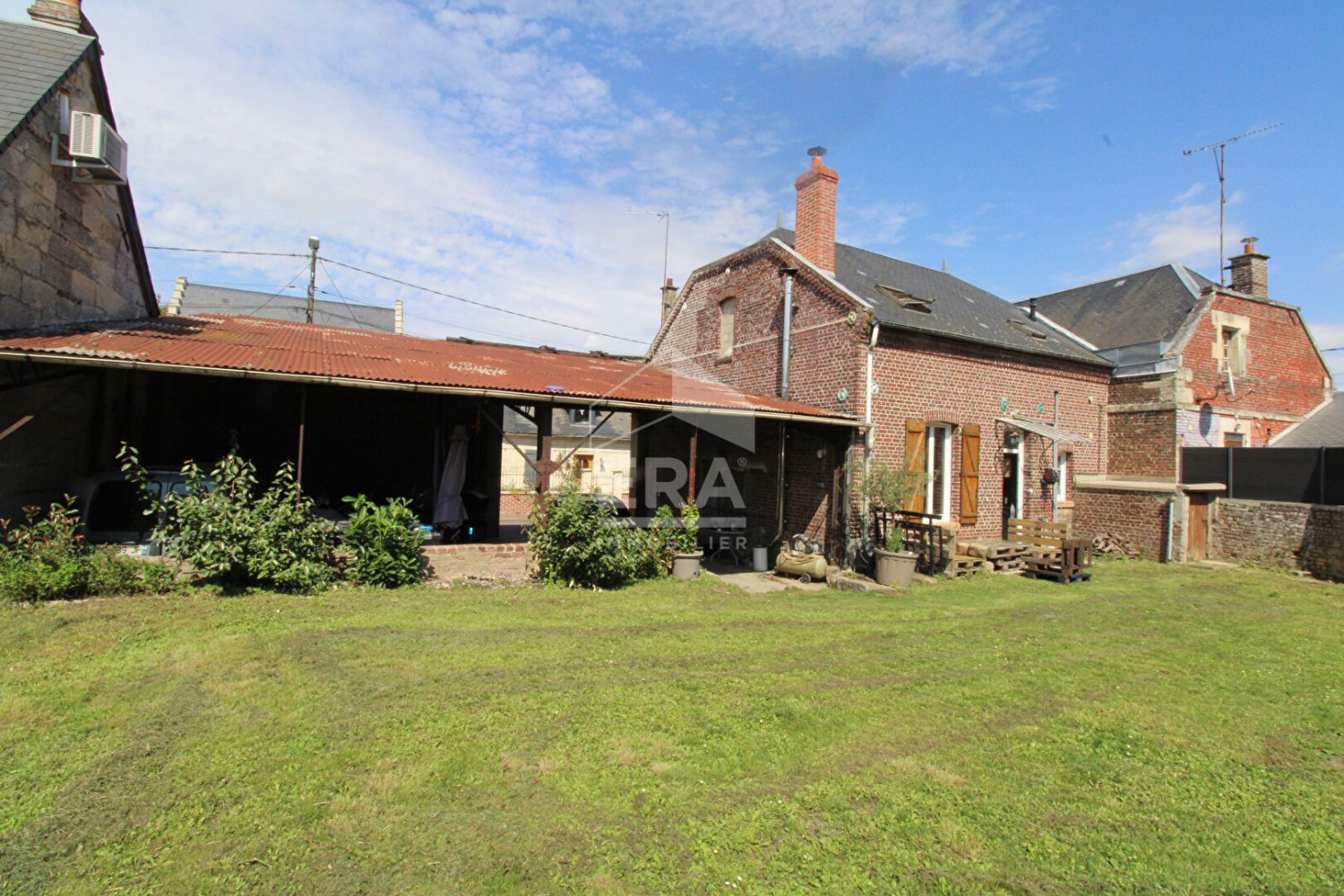 4 bedrooms House in Quierzy, France No. 247603