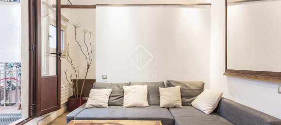 2 bedrooms Apartment in Ciutat Vella, Spain No. 162566 2