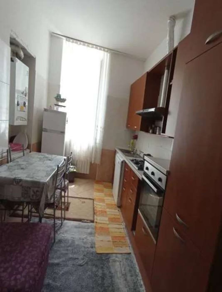 Apartamento de 4 habitaciónes en Lurate Caccivio, Italy No. 6195