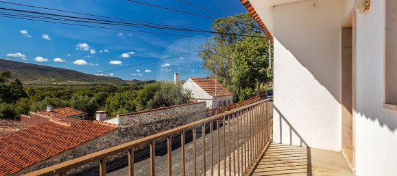 3 bedrooms House in Porto de Mos, Portugal No. 28517 4