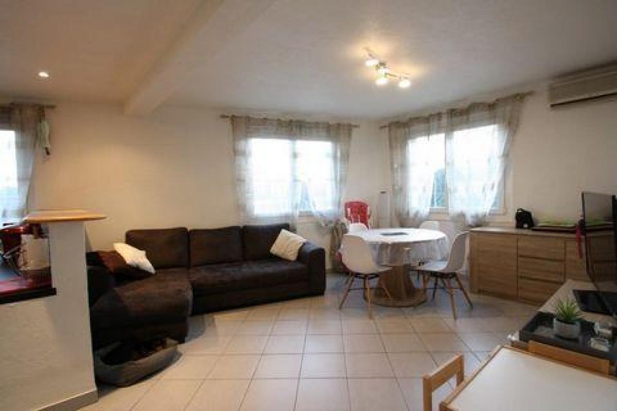 Condominio de 2 dormitorios en Peymeinade, France No. 7703