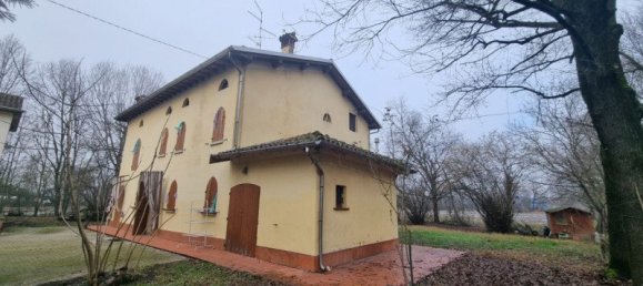 4 bedrooms Villa in Campagnola Emilia, Italy No. 139258 19