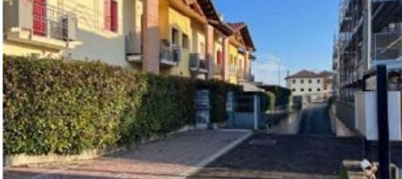 Квартира с 2 спальнями в Тревиньяно, Италия № 337085 3