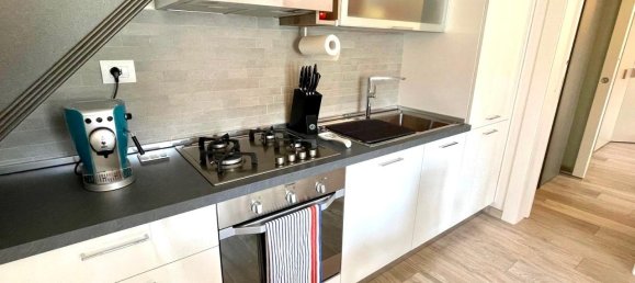 3 rooms Apartment in Arcola, Italy No. 226625 2