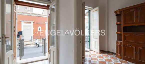 4-salle Appartement à Pozzallo, Italy No. 287791 9