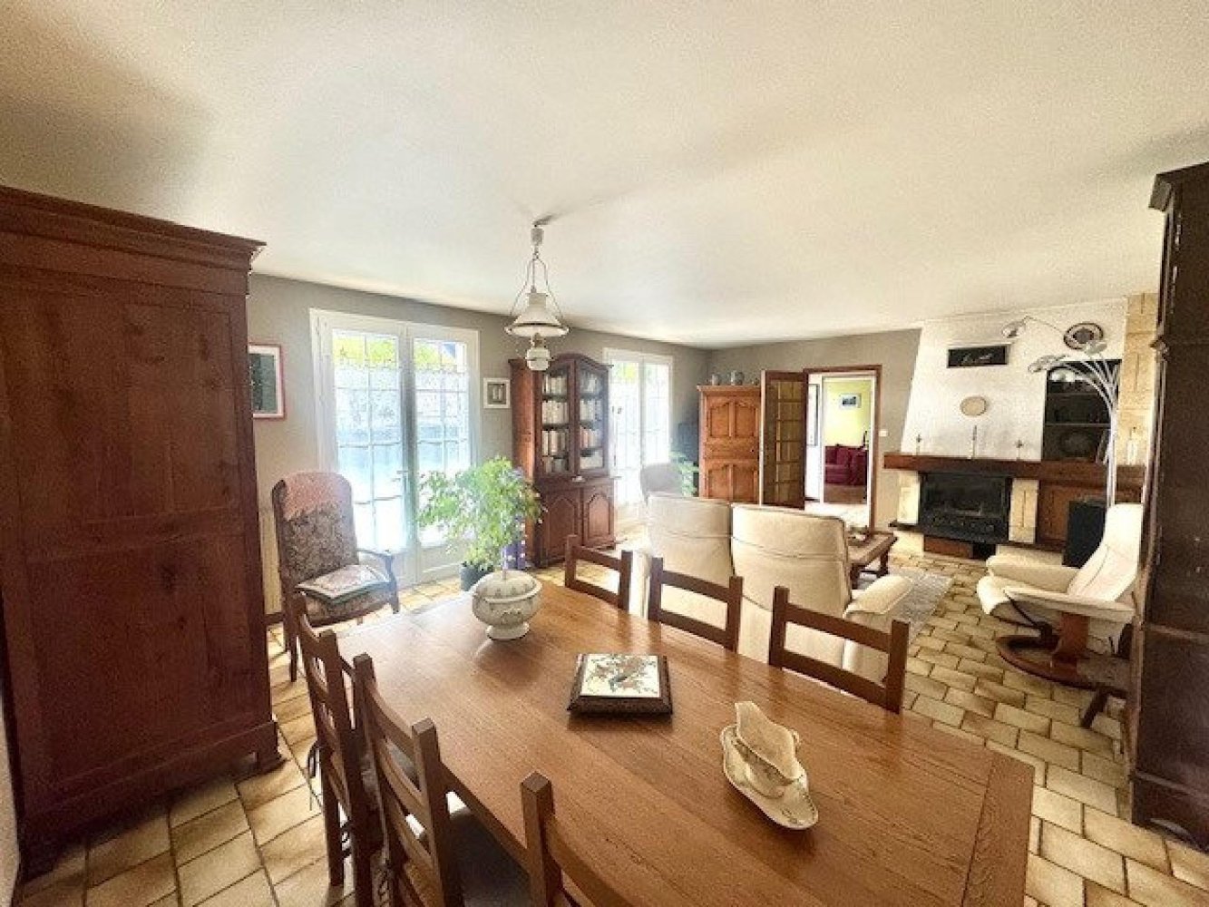 4 bedrooms House in Niort, France No. 106578