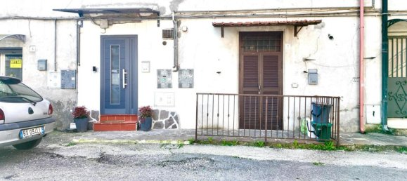 2-salle Appartement à Valmontone, Italy No. 8651 14