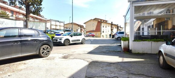 2-salle Appartement à Valmontone, Italy No. 8651 12