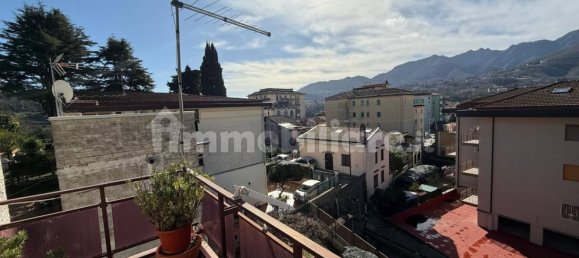 3 bedrooms Apartment in Cava de' Tirreni, Italy No. 91326 2