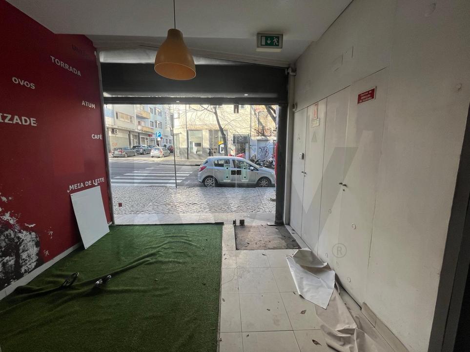 Gewerbliche Immobilie in Lisbon, Portugal 284m², Nr. 34529