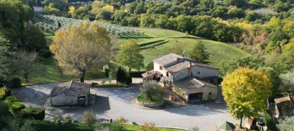 5 bedrooms House in Cetona, Italy No. 57854 4