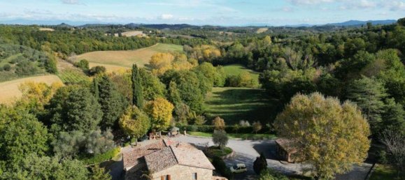 5 bedrooms House in Cetona, Italy No. 57854 9