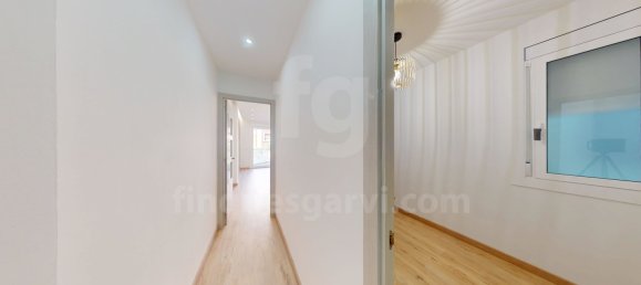 Apartamento de 3 dormitorios en Eixample, Spain No. 169701 56
