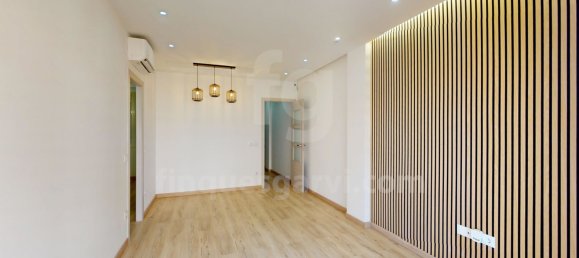 Apartamento de 3 dormitorios en Eixample, Spain No. 169701 3