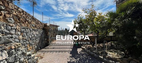 Вилла с 5 спальнями в Бордигера, Италия № 116551 26