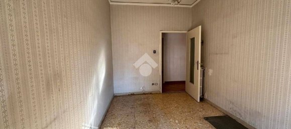 Apartamento de 2 dormitorios en Torre Annunziata, Italy No. 377238 6