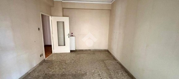 Apartamento de 2 dormitorios en Torre Annunziata, Italy No. 377238 13