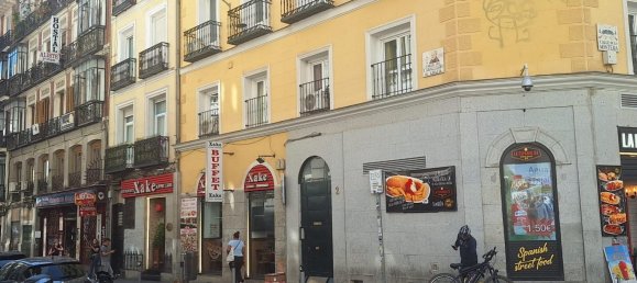 4 bedrooms Apartment in Madrid, Spain No. 94515 13