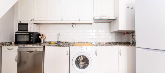 4 bedrooms Apartment in Madrid, Spain No. 94515 17