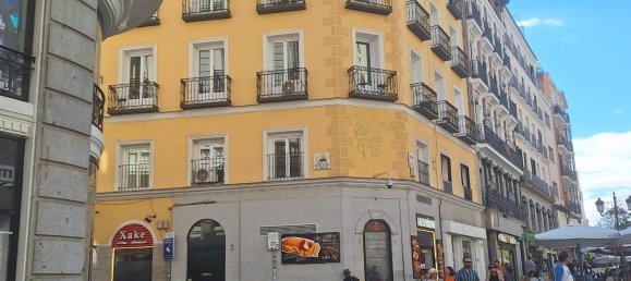 4 bedrooms Apartment in Madrid, Spain No. 94515 14