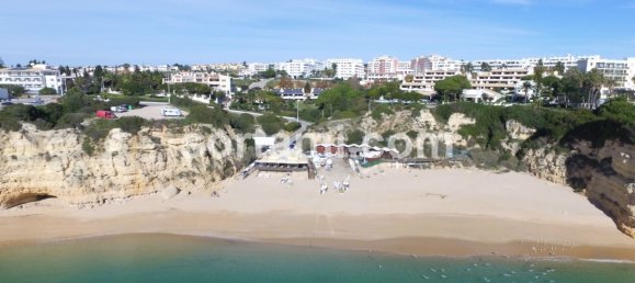 4 bedrooms House in Porches, Portugal No. 97746 25