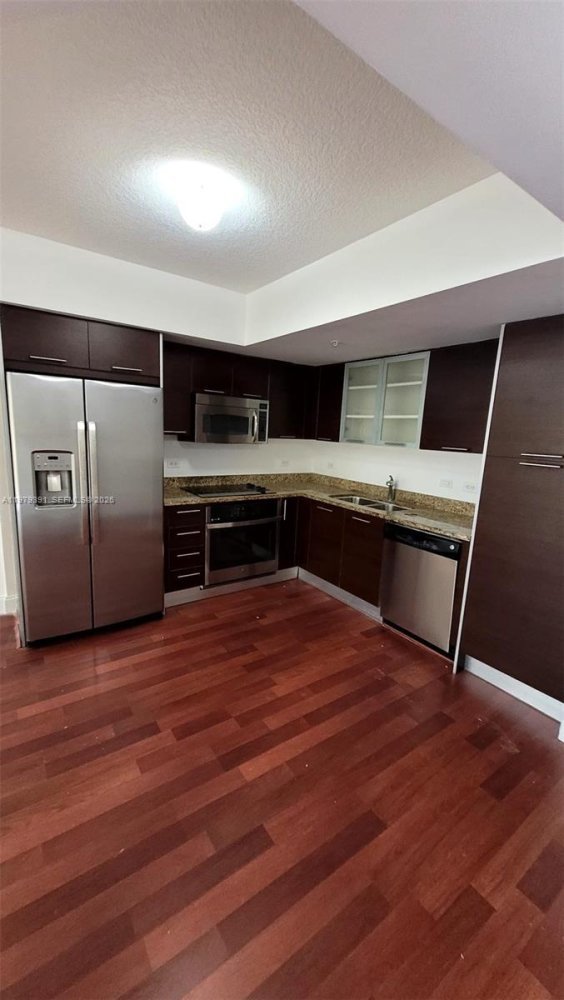 2 bedrooms Commercial property for rent in Miami, Miami-Dade, Florida, USA № 615506