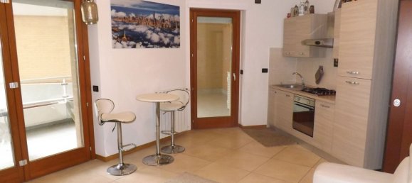 1 bedroom Apartment in Rome, Italy No. 359831 8