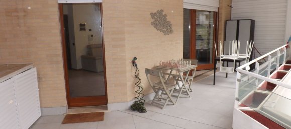 1 bedroom Apartment in Rome, Italy No. 359831 11