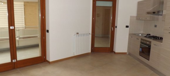 1 bedroom Apartment in Rome, Italy No. 359831 31