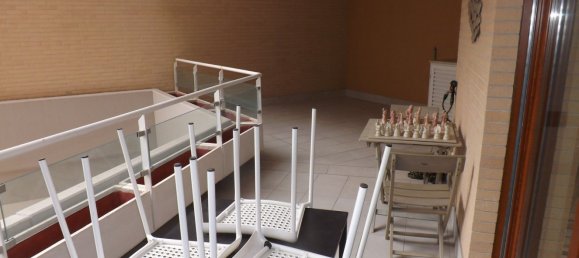 1 bedroom Apartment in Rome, Italy No. 359831 9