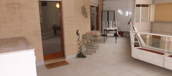 1 bedroom Apartment in Rome, Italy No. 359831 10