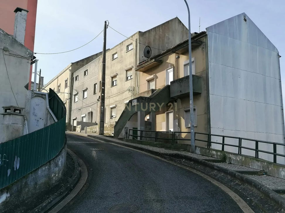 Gewerbliche Immobilie in Amadora, Portugal 200m², Nr. 236220
