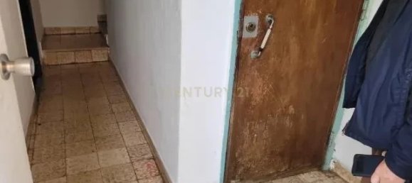 200m² Commercial property in Amadora, Portugal No. 236220 3