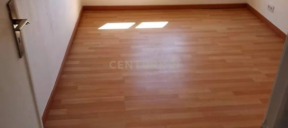 200m² Commercial property in Amadora, Portugal No. 236220 18