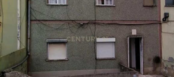 200m² Commercial property in Amadora, Portugal No. 236220 16