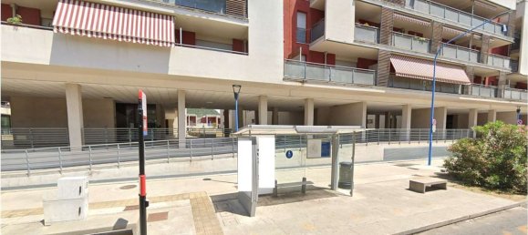 52m² Commercial property in Brescia, Italy No. 359666 3