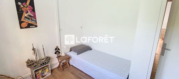 2 bedrooms House in Villejuif, France No. 180060 18