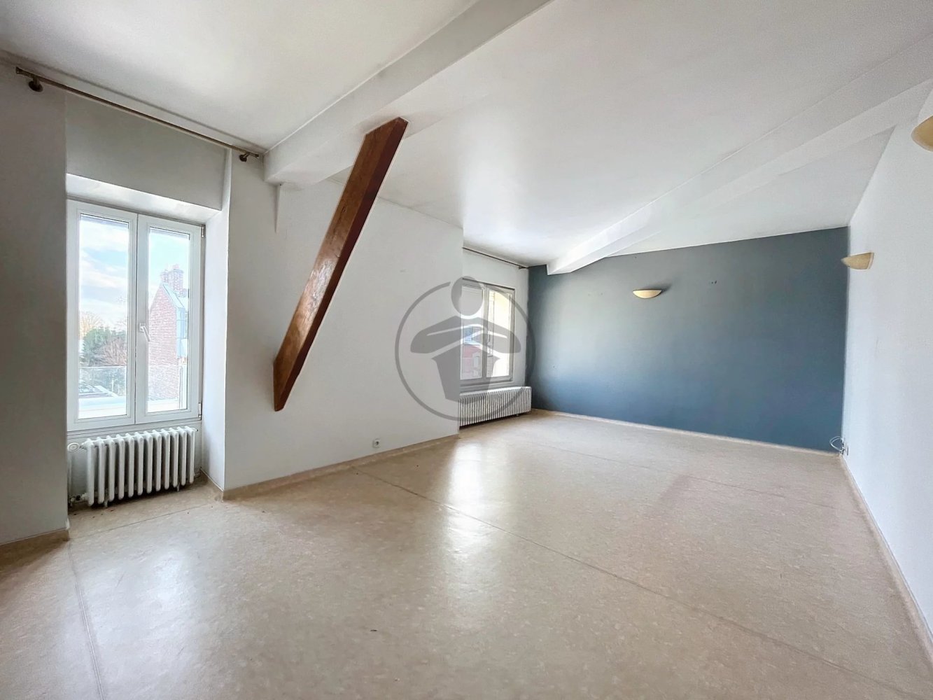 3 chambres Appartement à Saint-Quentin, France No. 92480