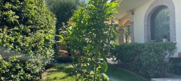 Villa de 4 dormitorios en Silvi, Italy No. 375808 4