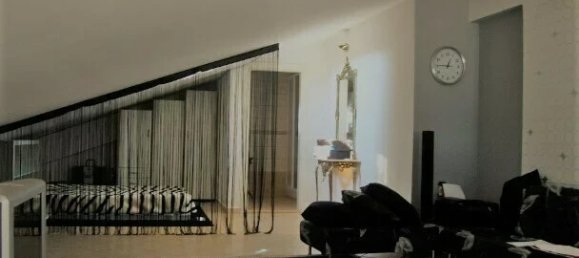 2 Schlafzimmer Property in Athens, Greece, Nr. 3188 6