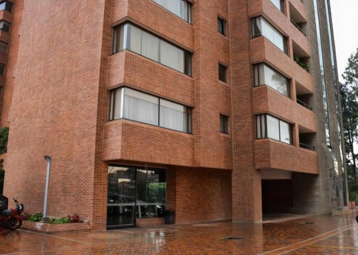 4 bedrooms House in Bogota, Colombia No. 14803