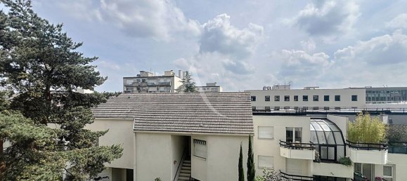 2 bedrooms Apartment in Suresnes, France No. 299593 8