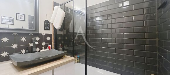 2 bedrooms Apartment in Suresnes, France No. 299593 9